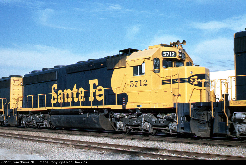 ATSF 5712 (REPOST)